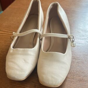 Chic Cream Pump with Pearl Detail